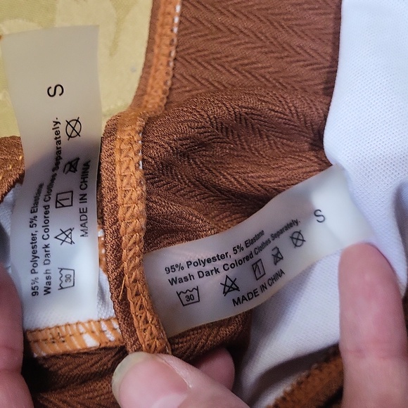 High Waisted Triangle Bikini Set - Picture 3 of 4